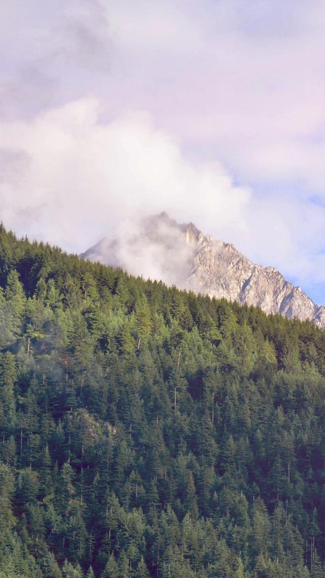 遇见最美的山峰风景线