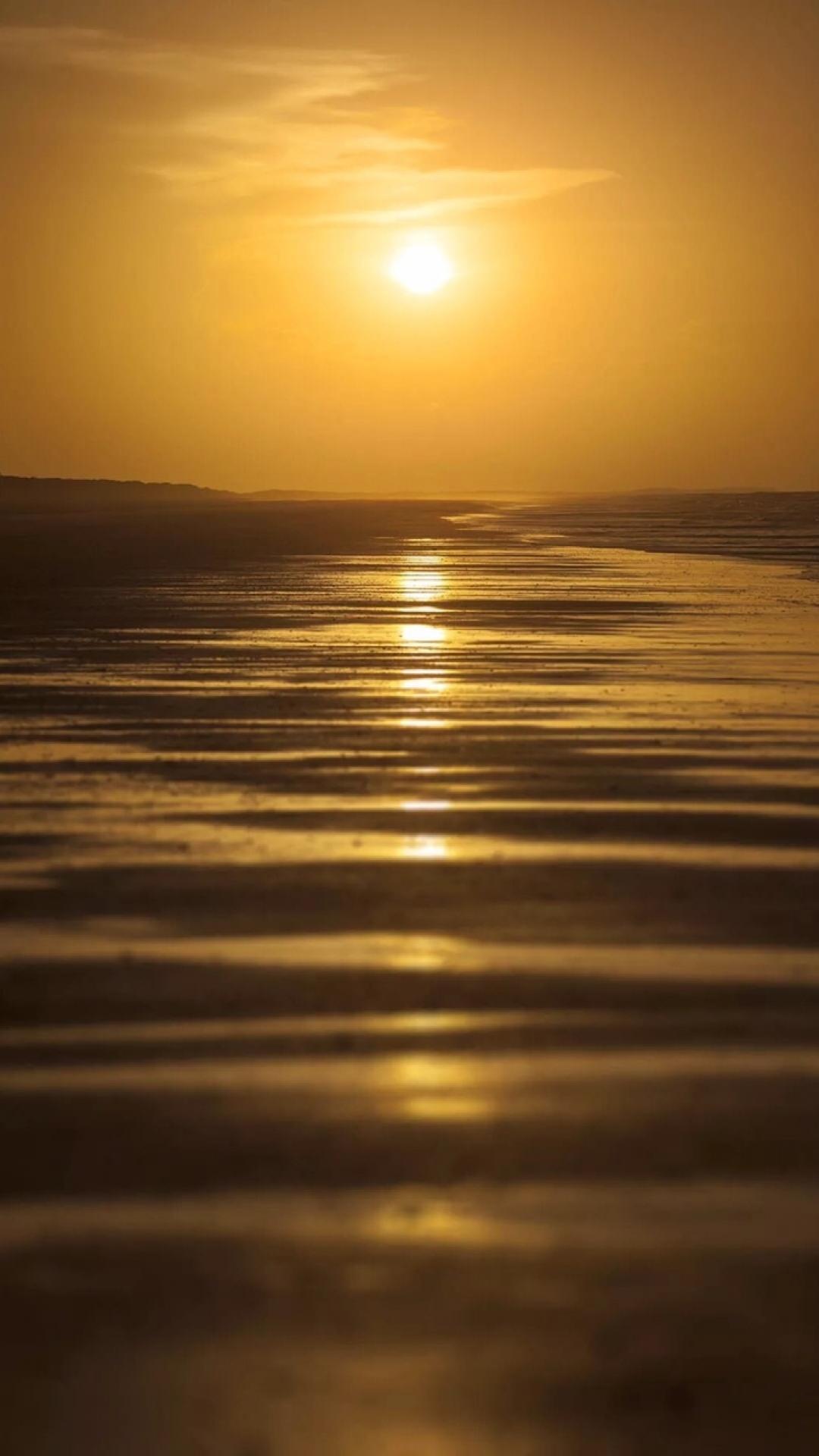 海面上的太阳