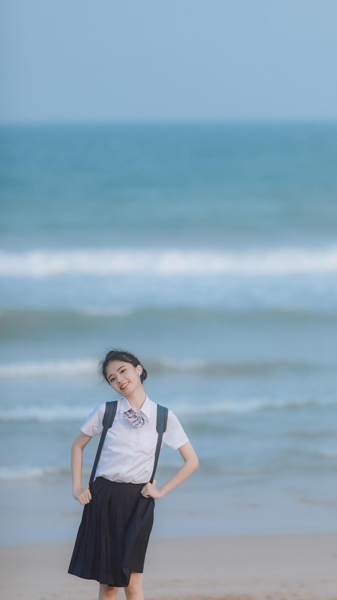 清纯海边少女元气甜美户外迷人写着