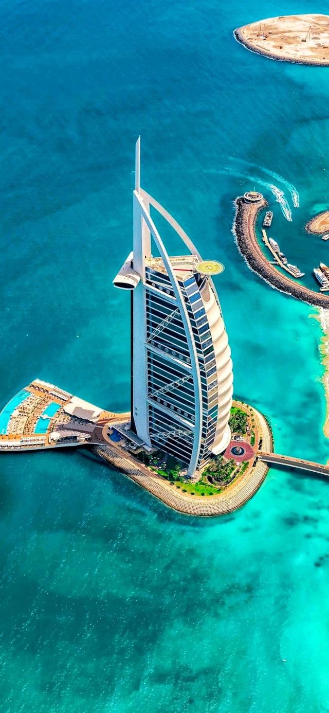 奢华的迪拜帆船酒店