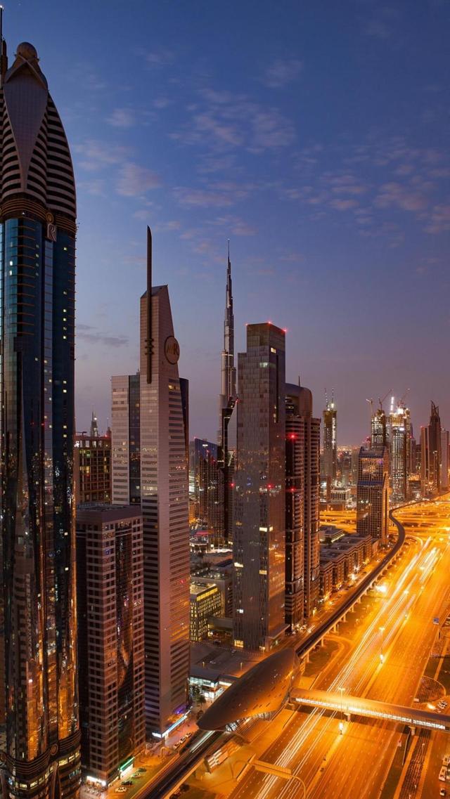 高清繁华都市迪拜迷人夜景背景图