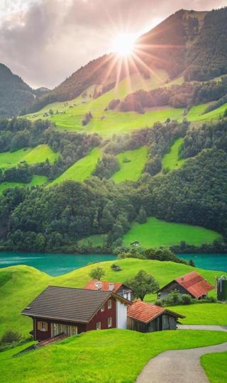 高清清新唯美的瑞士小镇背景图