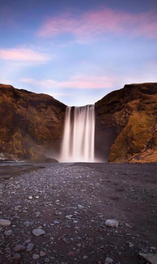 好看的冰岛的斯科加瀑布高清壁纸