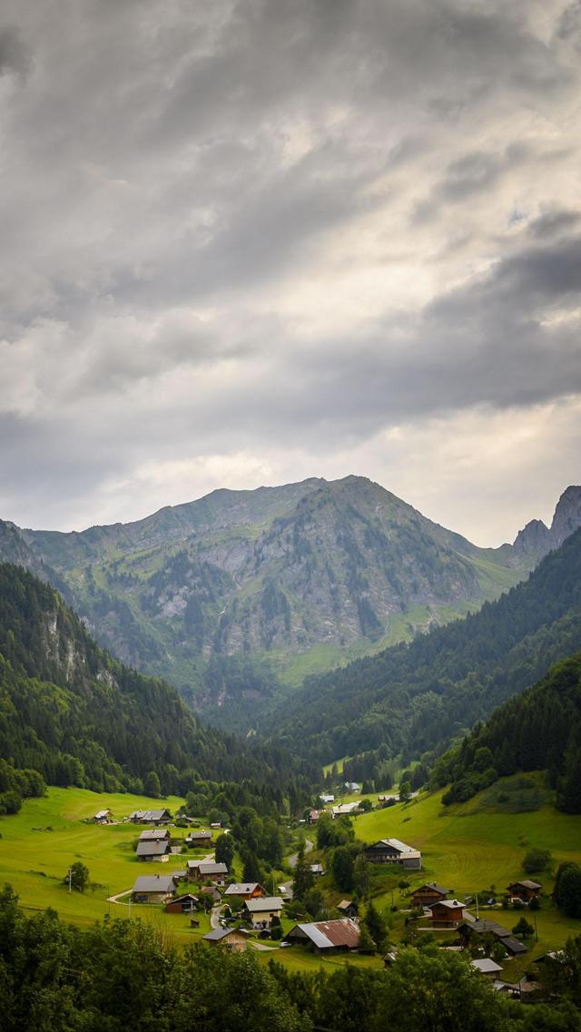 小山村自然风景手机壁纸图片下载