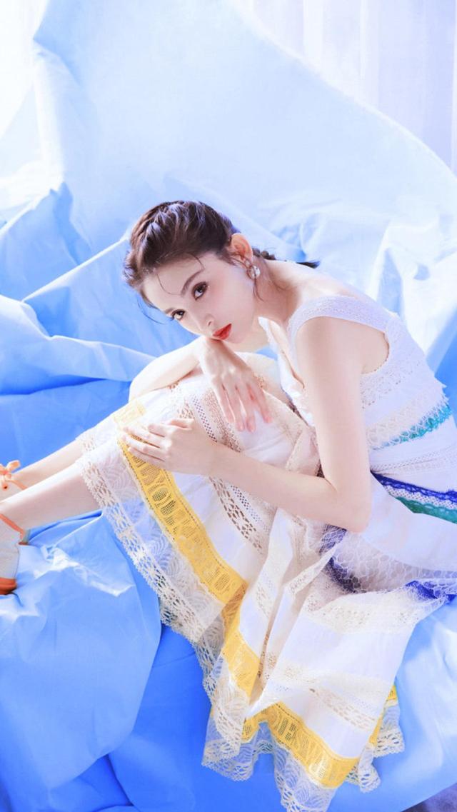 新疆美女明星古力娜扎浓妆私房 高清近照写真手机壁纸图片