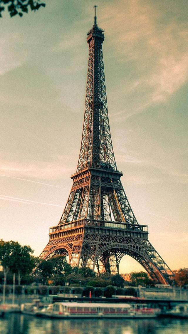 巴黎复古埃菲尔铁塔背景图