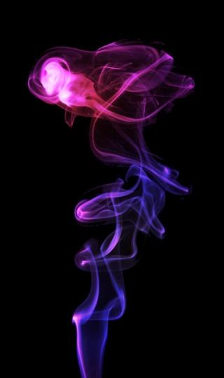 旋转的紫色烟雾壁纸图片