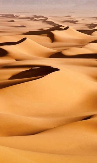 精美无边无际的沙漠手机壁纸图片