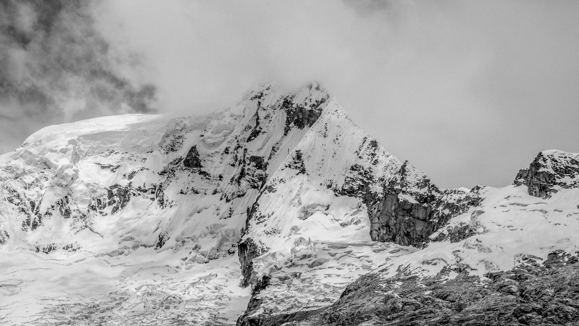 最美的雪山壁纸高清图片大全5