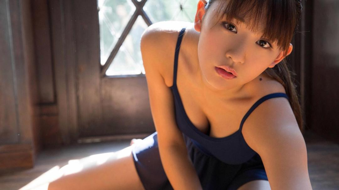 性感日本美女桌面壁纸图片