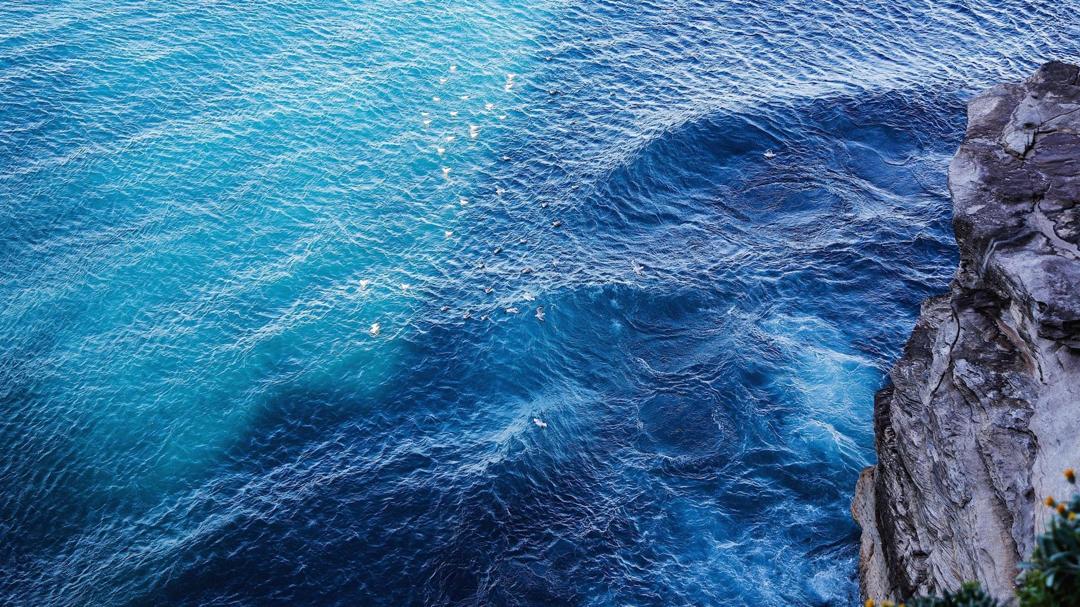 蔚蓝海水ins自然风景壁纸