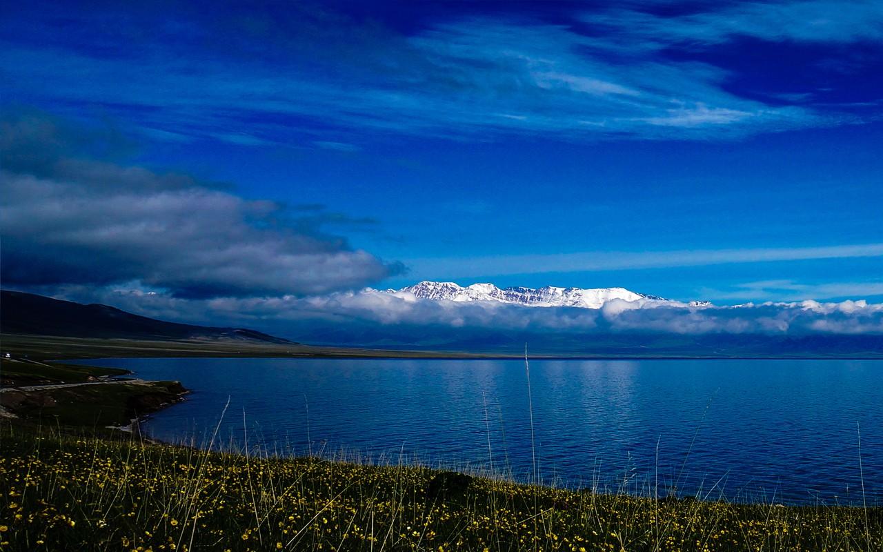 新疆赛里木湖风景壁纸桌面13