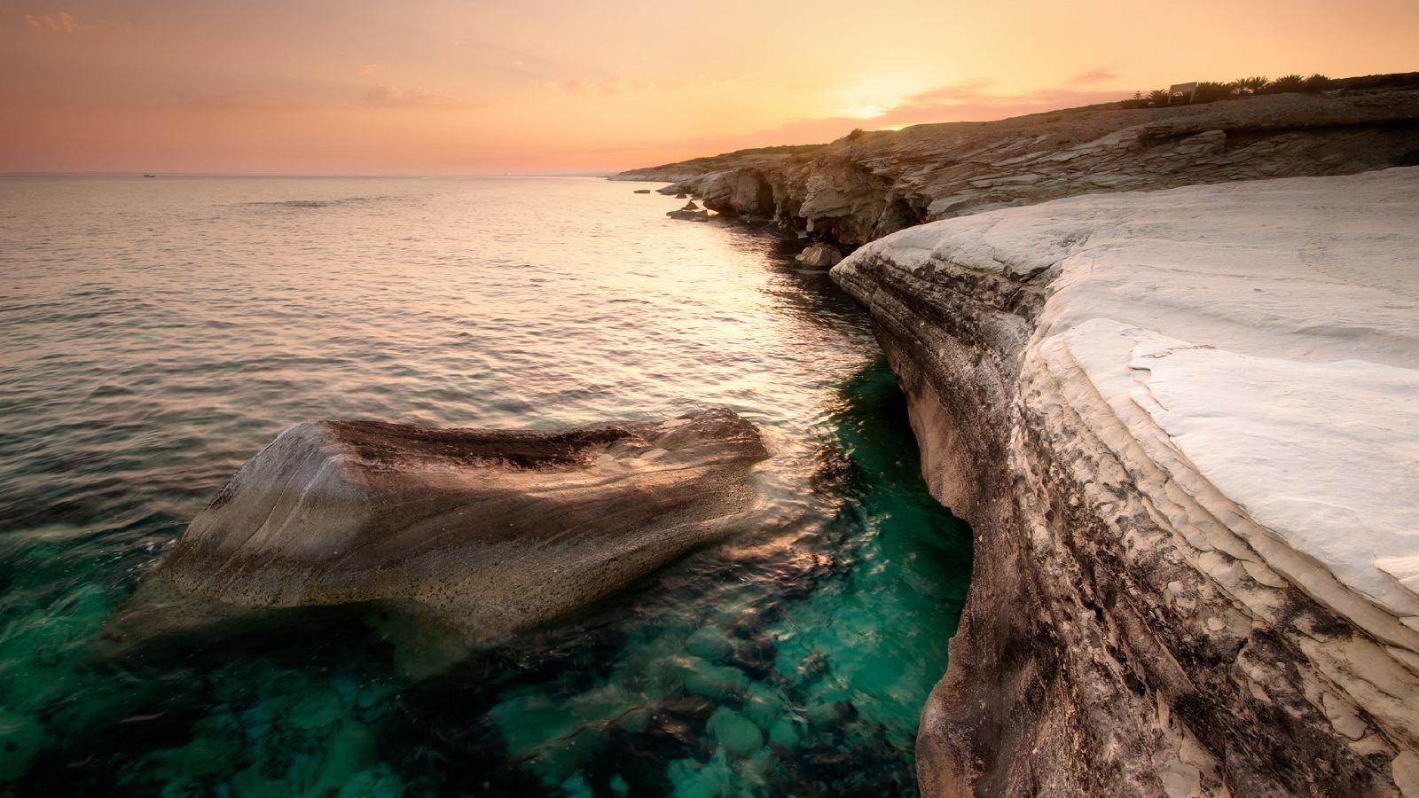 塞浦路斯海岸自然风光桌面壁纸3