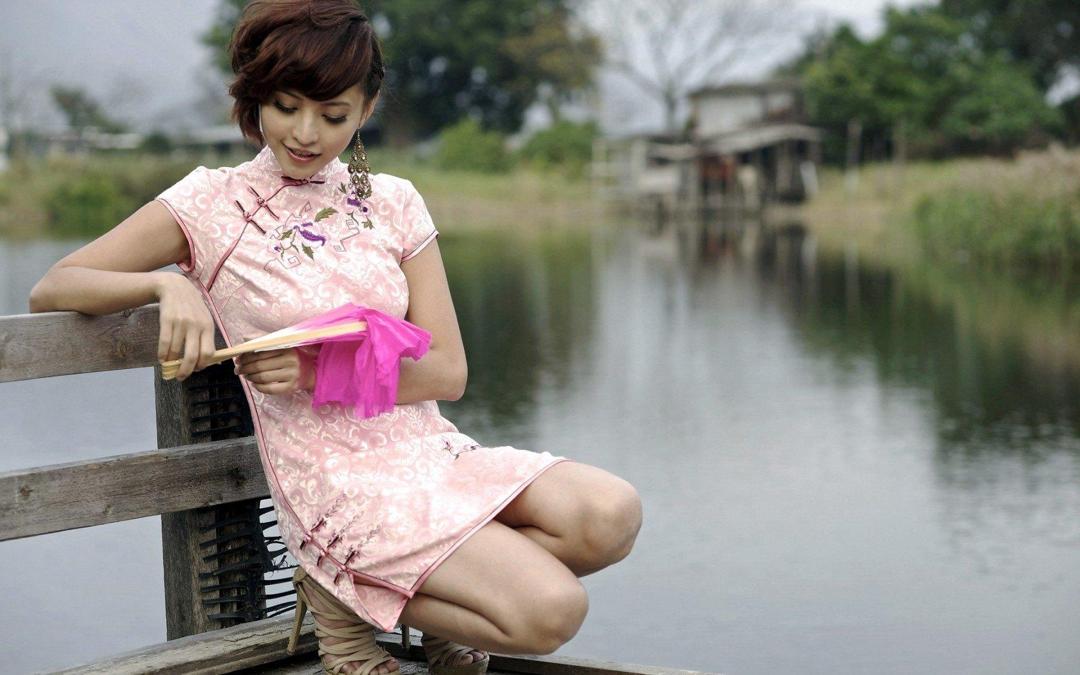 马来西亚模特林莉帏写真高清美女壁纸