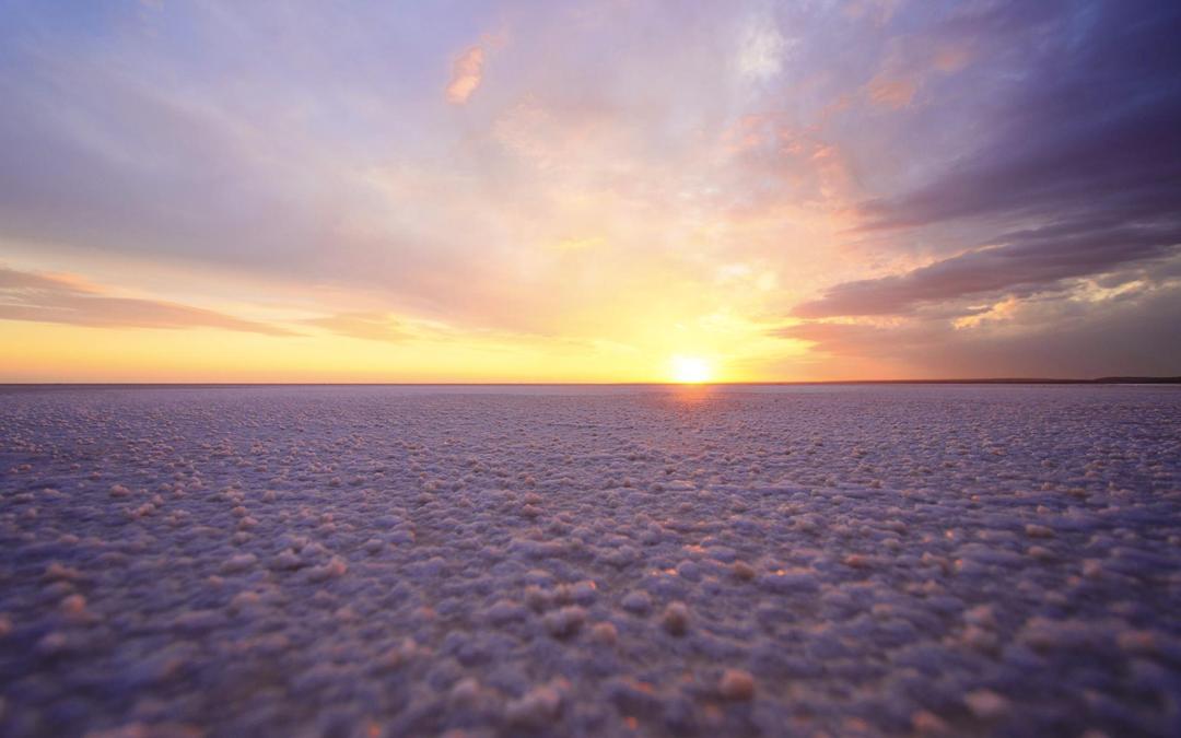 死海盐湖高清风景宽屏壁纸