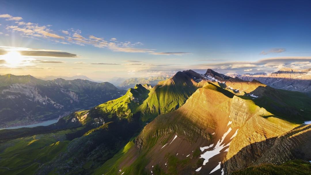 自然景观，山，高峰，天空，云，晴空万里，风景图片