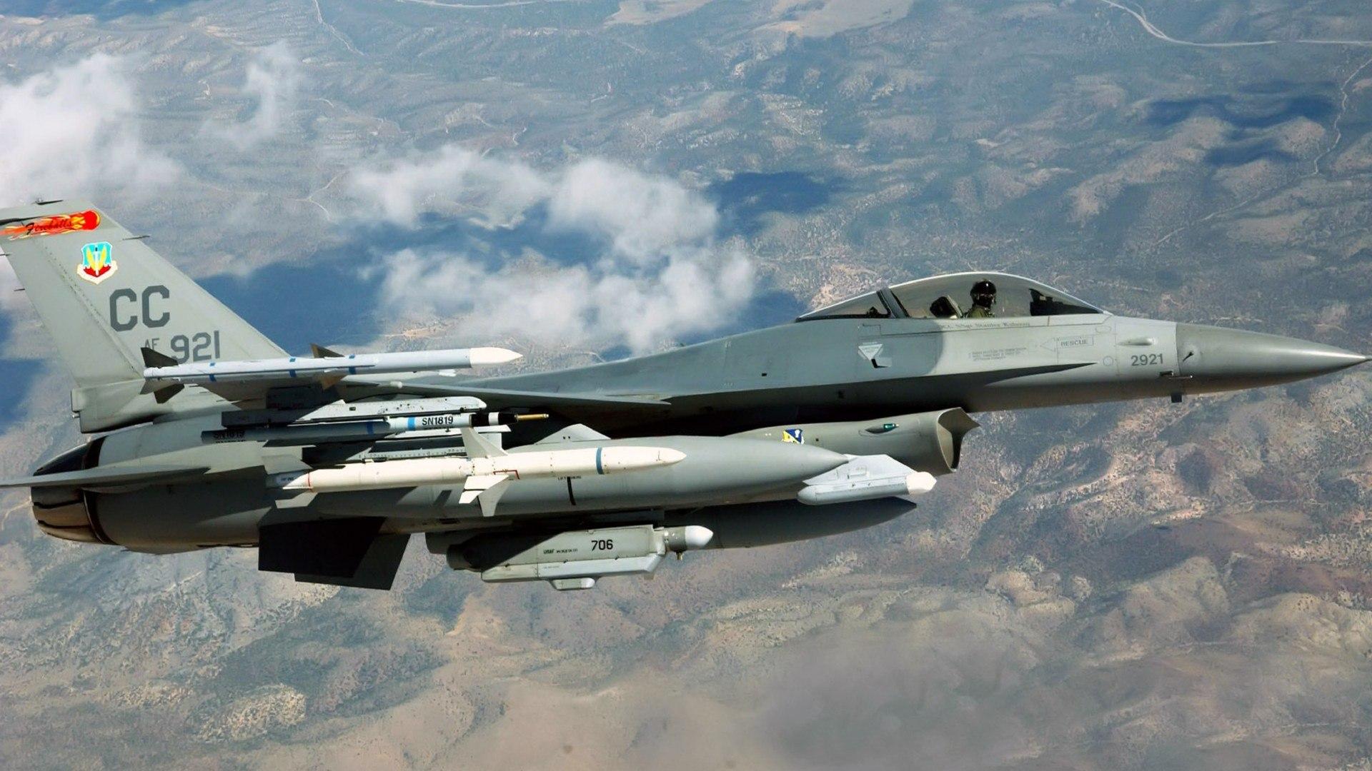 F16战斗机高清壁纸图片4