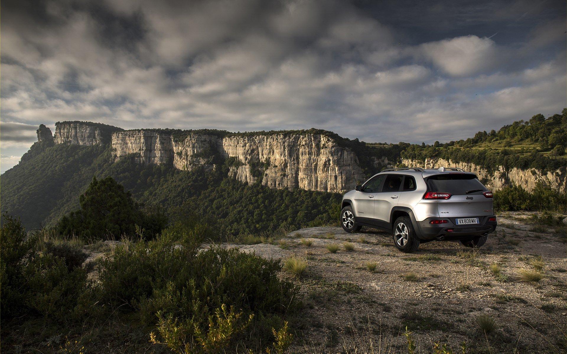 Jeep Cherokee European Version 2014壁纸13