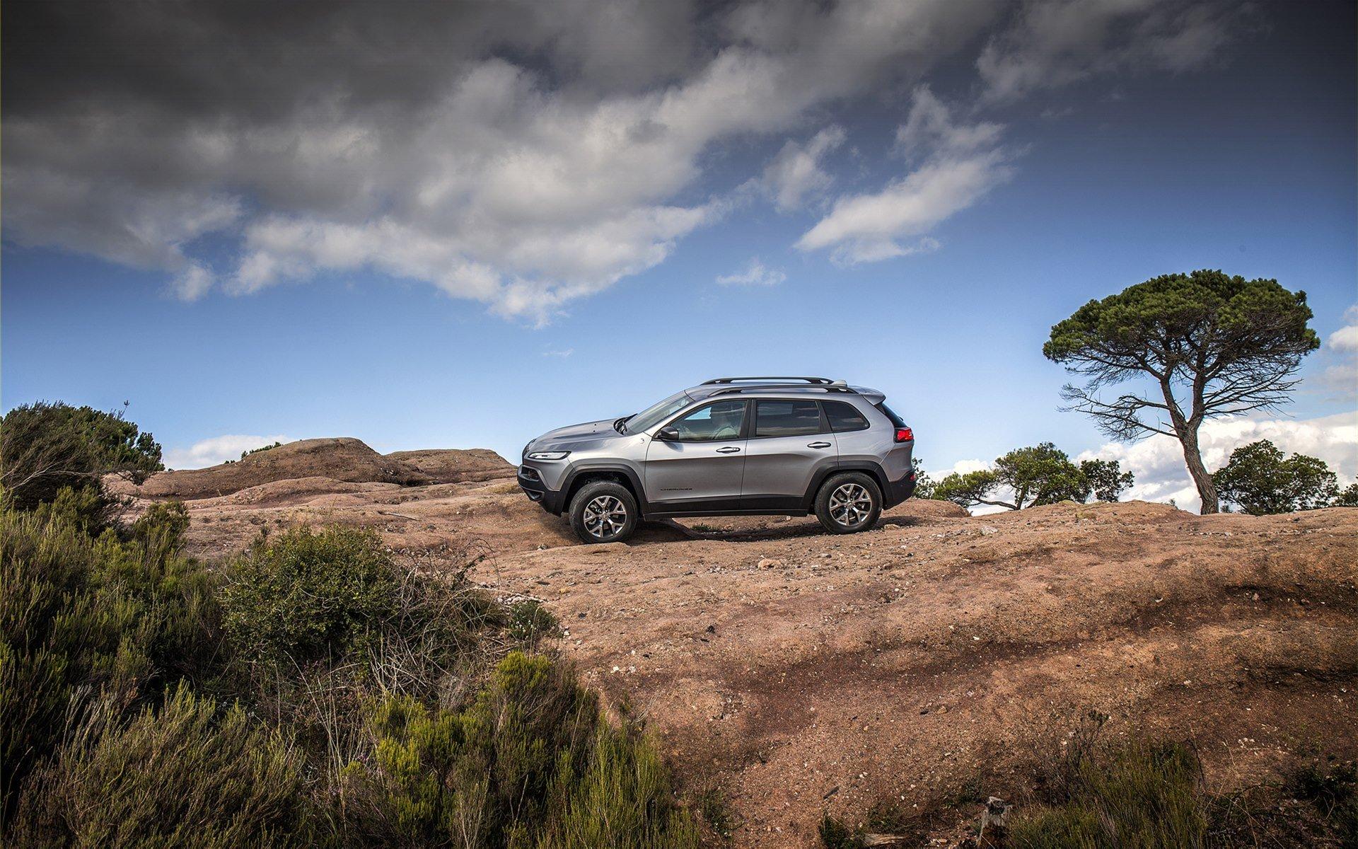 Jeep Cherokee European Version 2014壁纸5