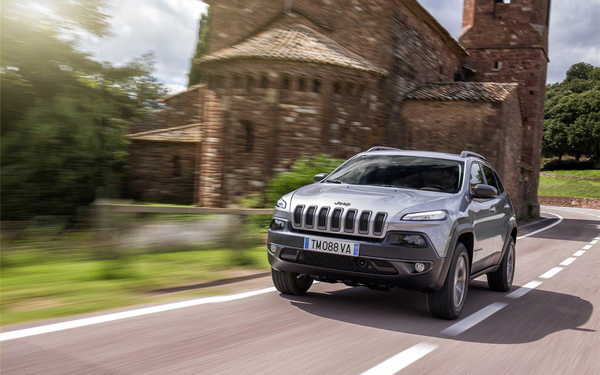 Jeep Cherokee European Version 2014壁纸9