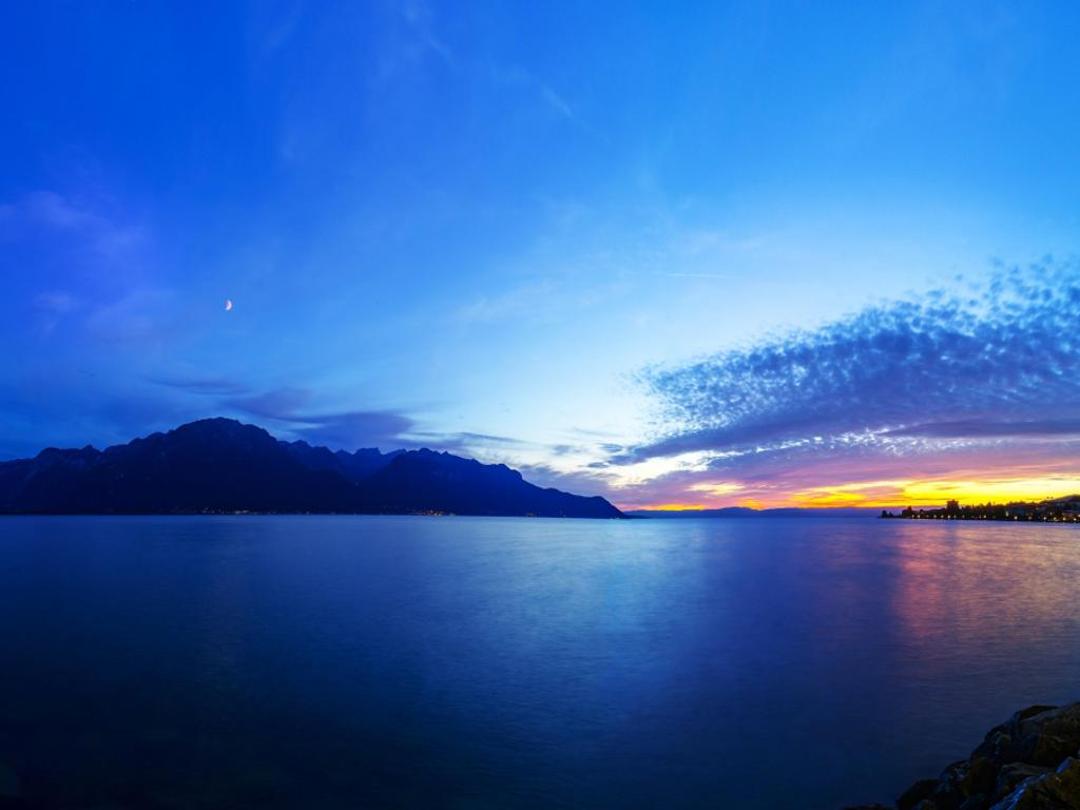日内瓦湖唯美风景壁纸