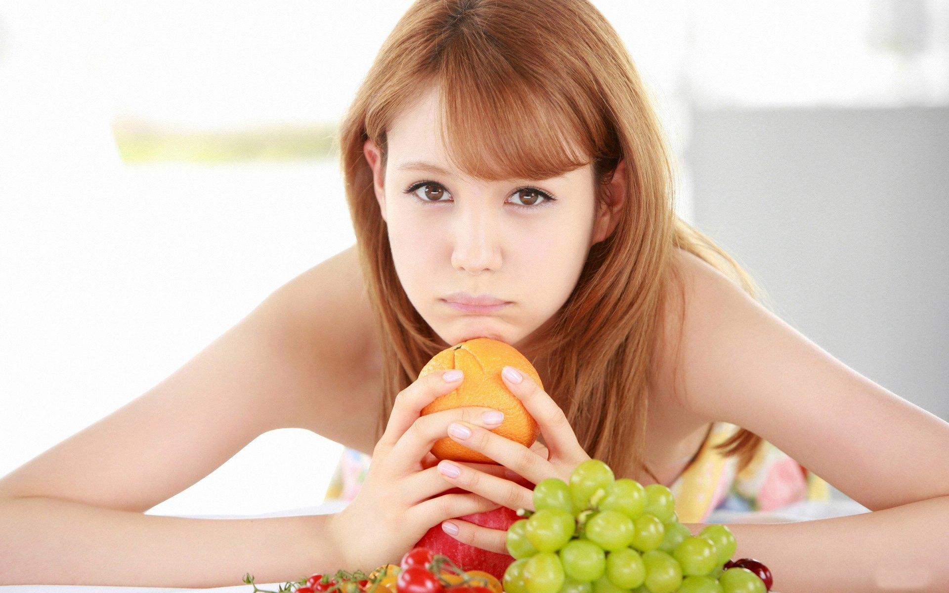 漂亮的可爱混血美女桌面壁纸9