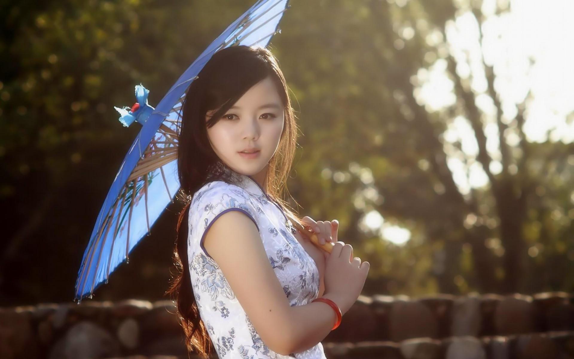2013最新美女摄影桌面壁纸图片14