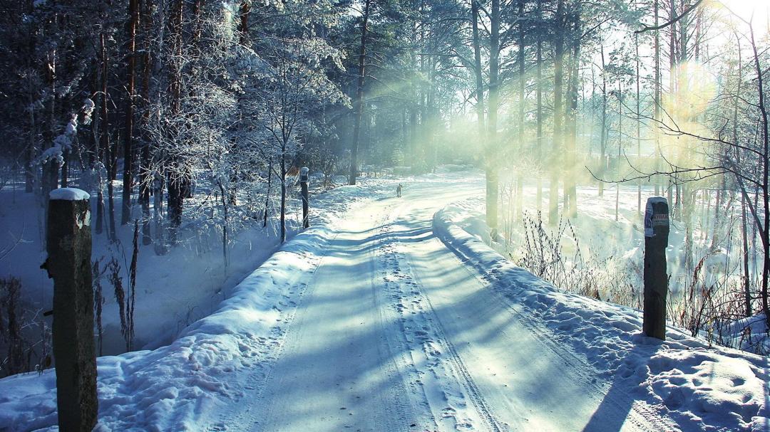 白雪皑皑道路壁纸图片