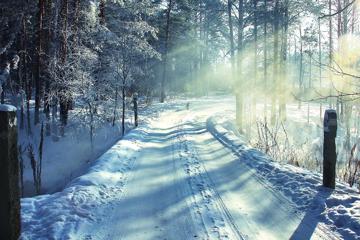 白雪皑皑道路壁纸图片