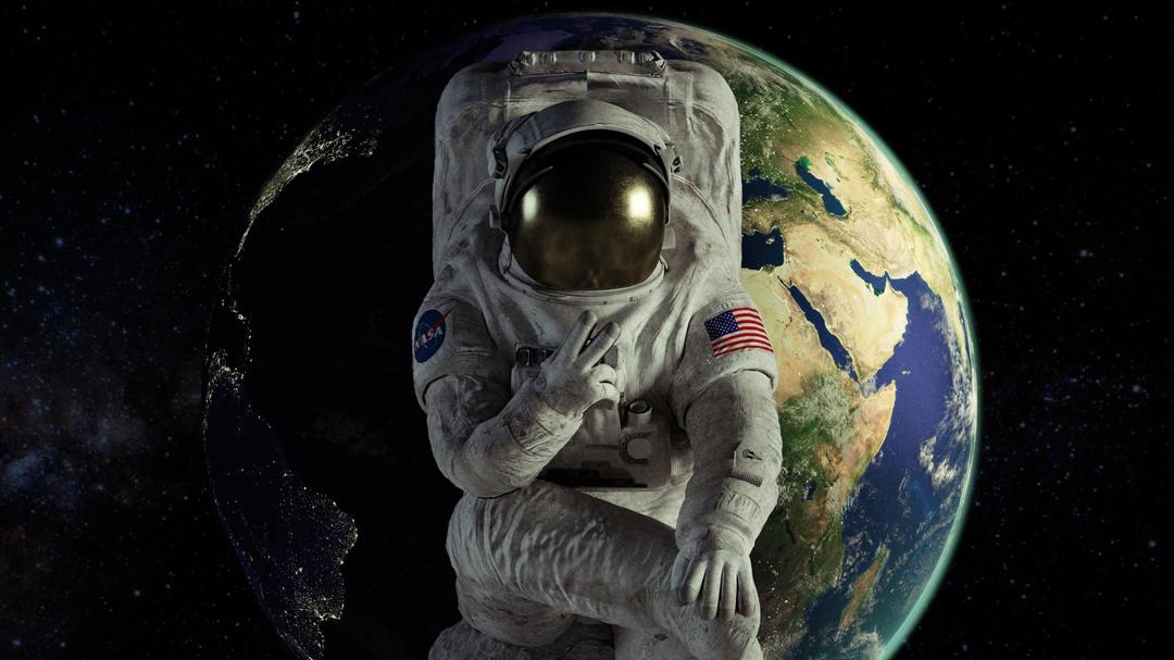 最新不可多见的宇航员太空自拍背景图
