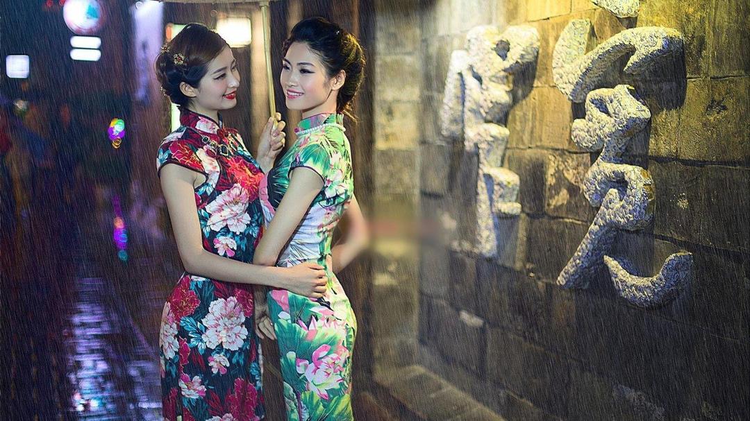 夜晚高清中国古典旗袍美女壁纸