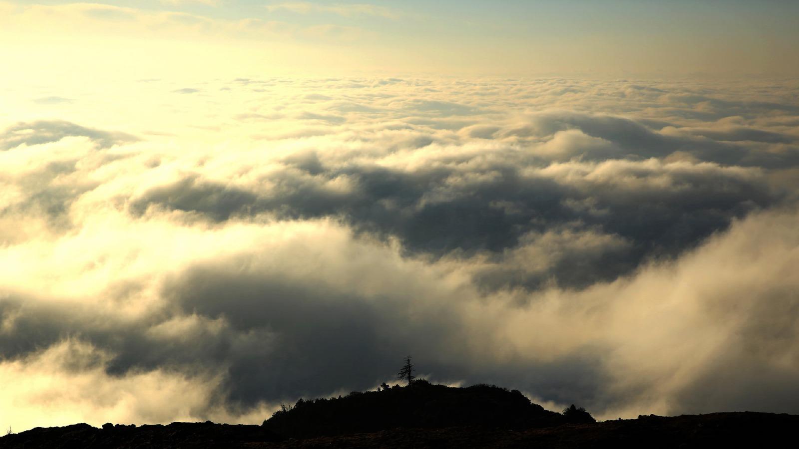 牛背山日出云海风景壁纸桌面6