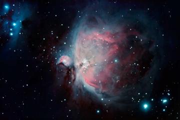 美丽的猎户座大星云电脑壁纸图片下载