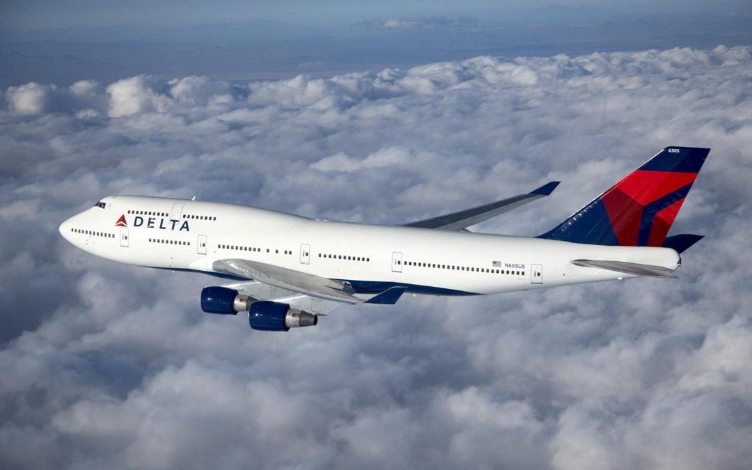 客机波音747高清壁纸