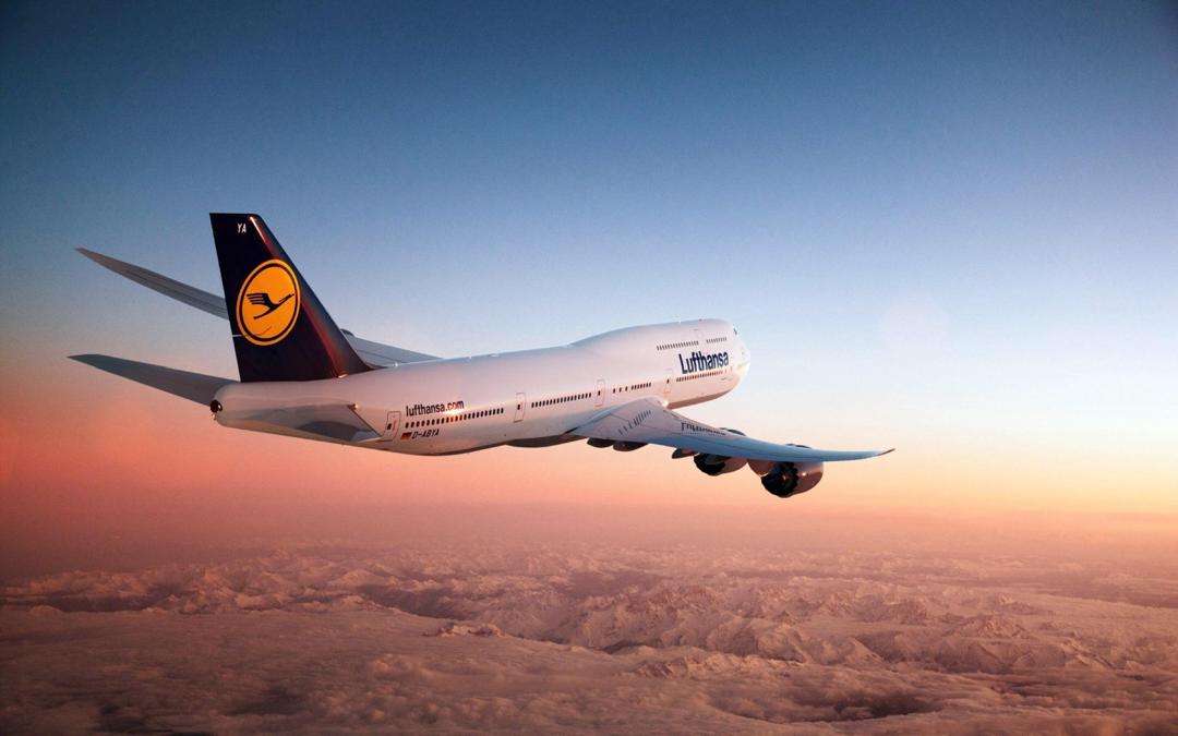 客机波音747高清壁纸
