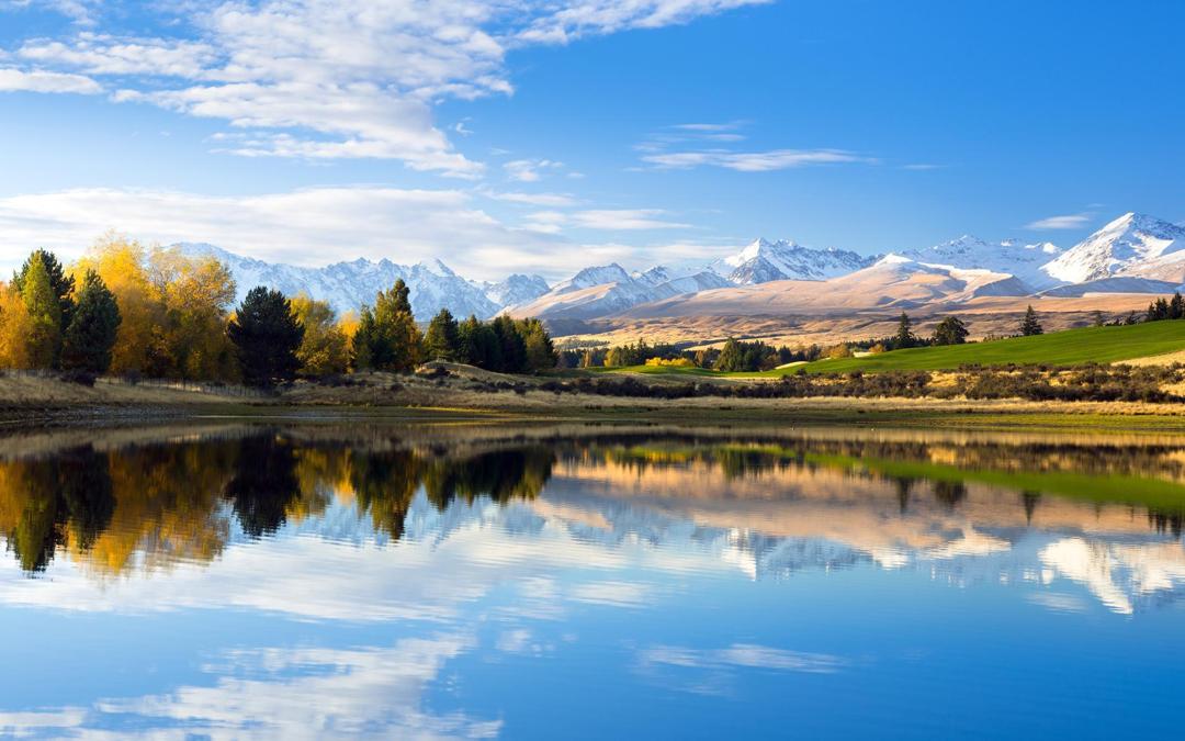 新西兰高清湖泊山脉风景壁纸
