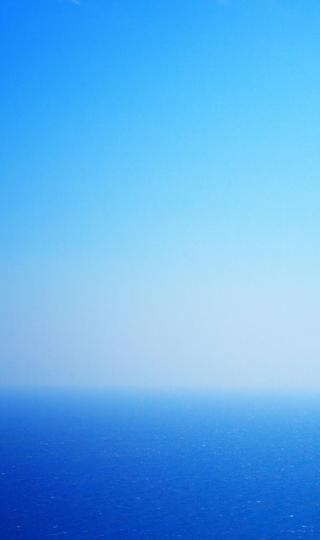 蓝色天空大海风景手机壁纸