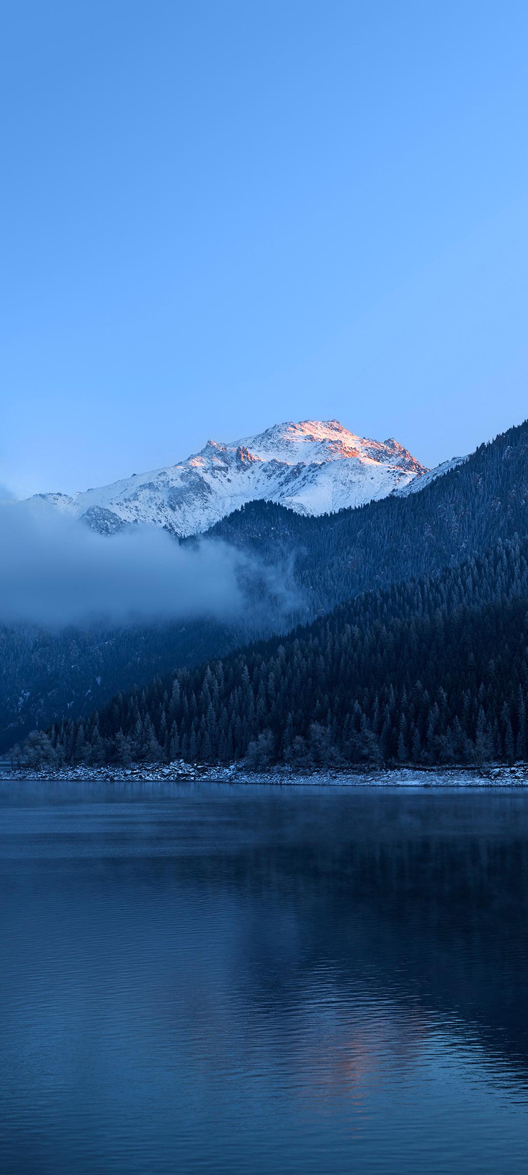 雪山湖手机壁纸