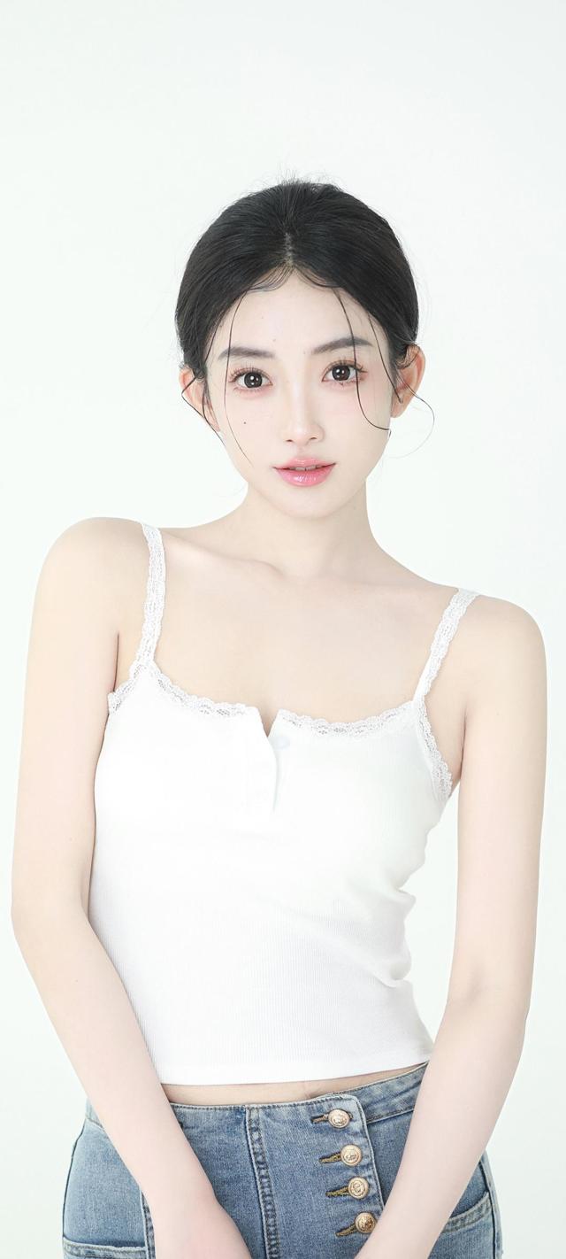 干净美白美女高清手机壁纸