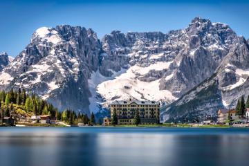 阿尔卑斯山米苏芮娜湖高清风景壁纸