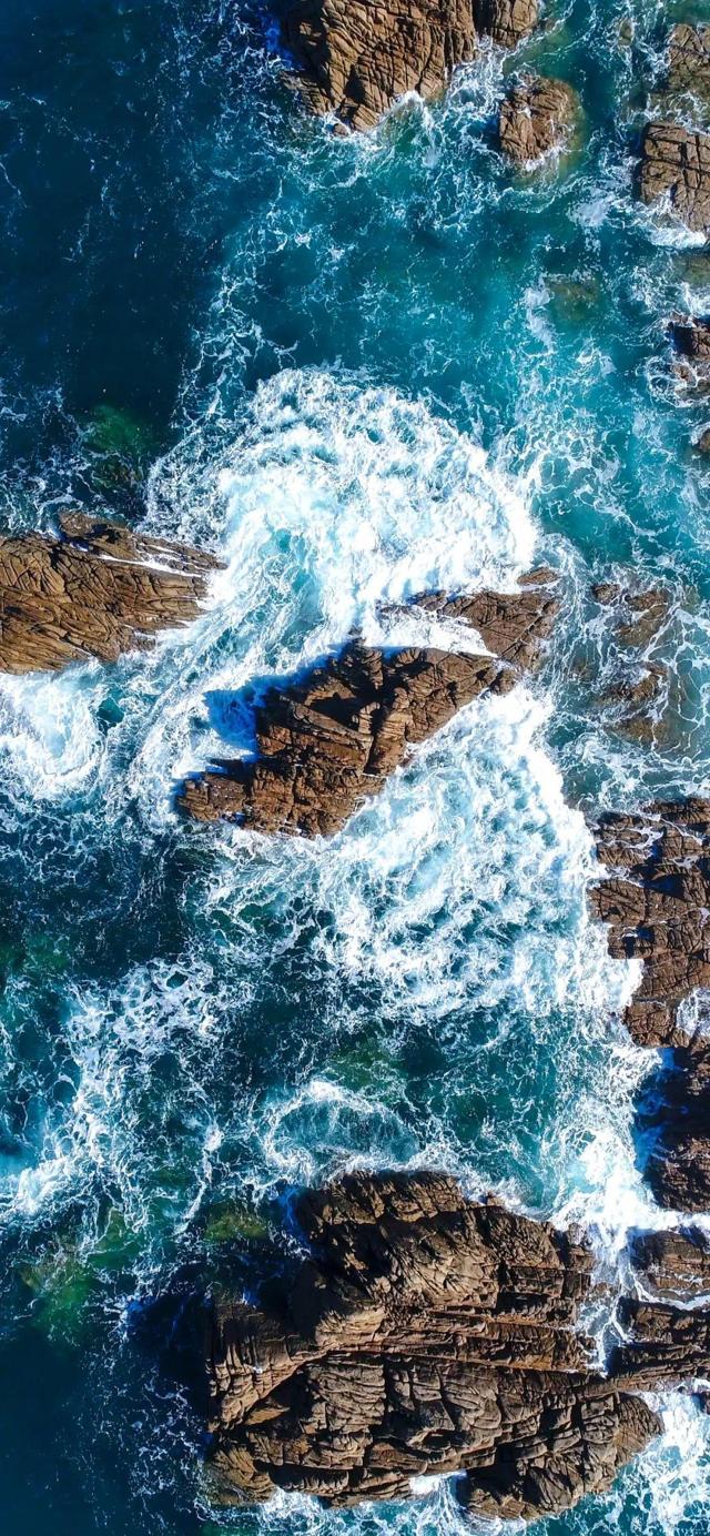 海浪礁石风景手机壁纸高清图片
