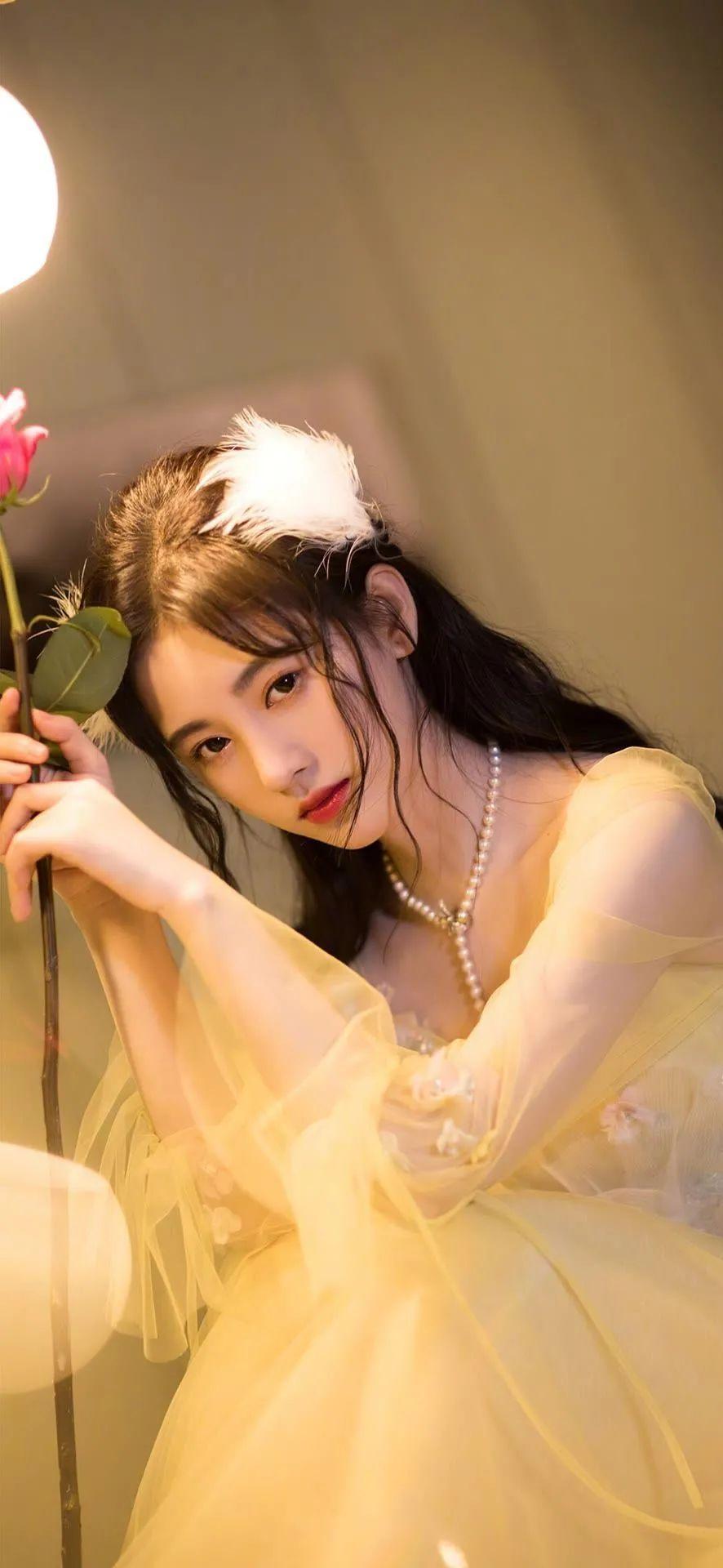 2023鞠婧祎文艺个性女生壁纸