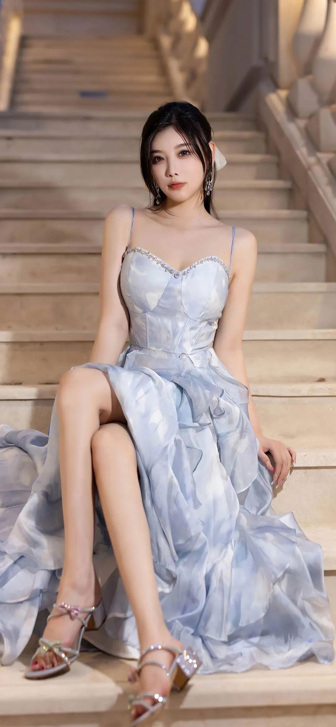 抖音手机壁纸最近很火的 美女养眼图片