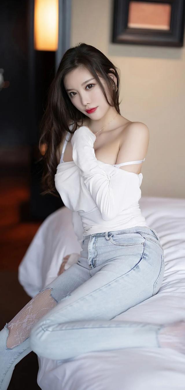 性感美女手机壁纸超高清图片大全 成熟少妇图片