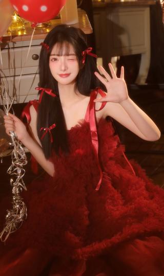 新年红色裙子美女手机壁纸图片